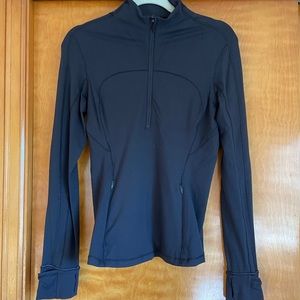 Lululemon Run Briskly 1/2 Zip black size 8